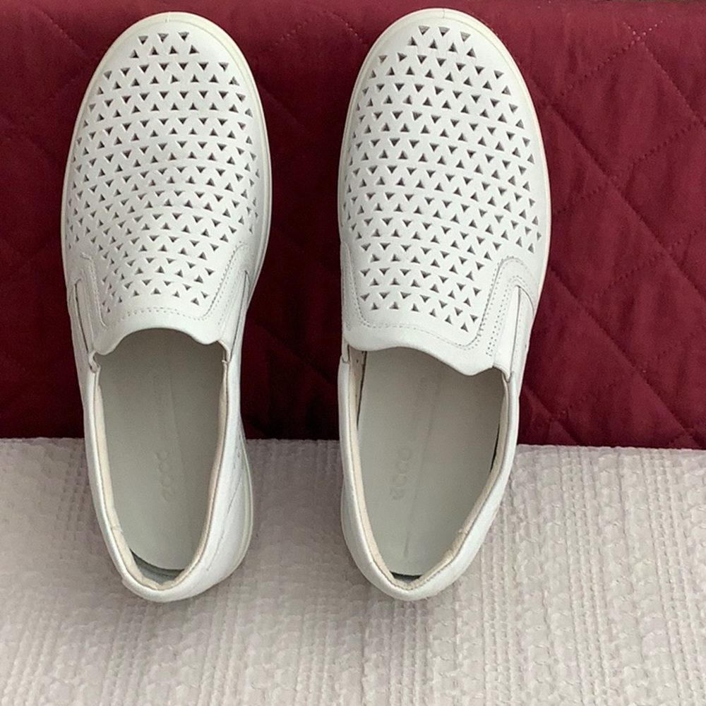 Ecco White Leather Breathable Slip-Ons Sz 39